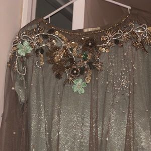 Huma Faisal cape.NWT